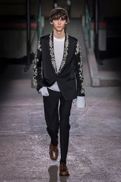 Look 51